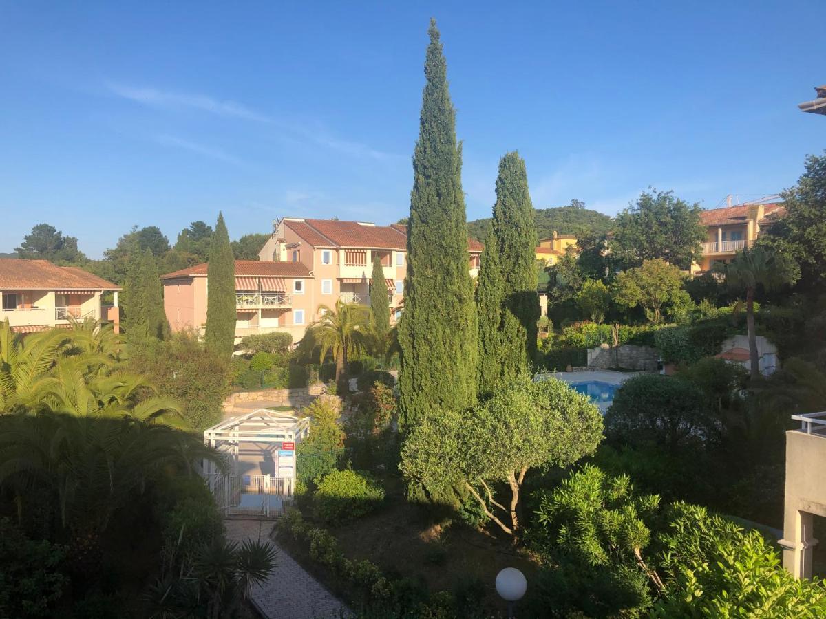 2P Terrasse Vue Piscine Et Jardin Tropical La Croix Valmer Exteriér fotografie